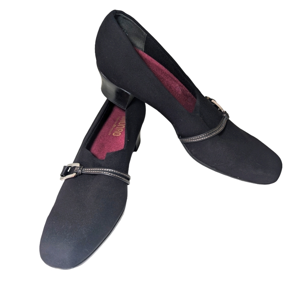 Size 8.5 Munro 1in Heels- LIKE NEW